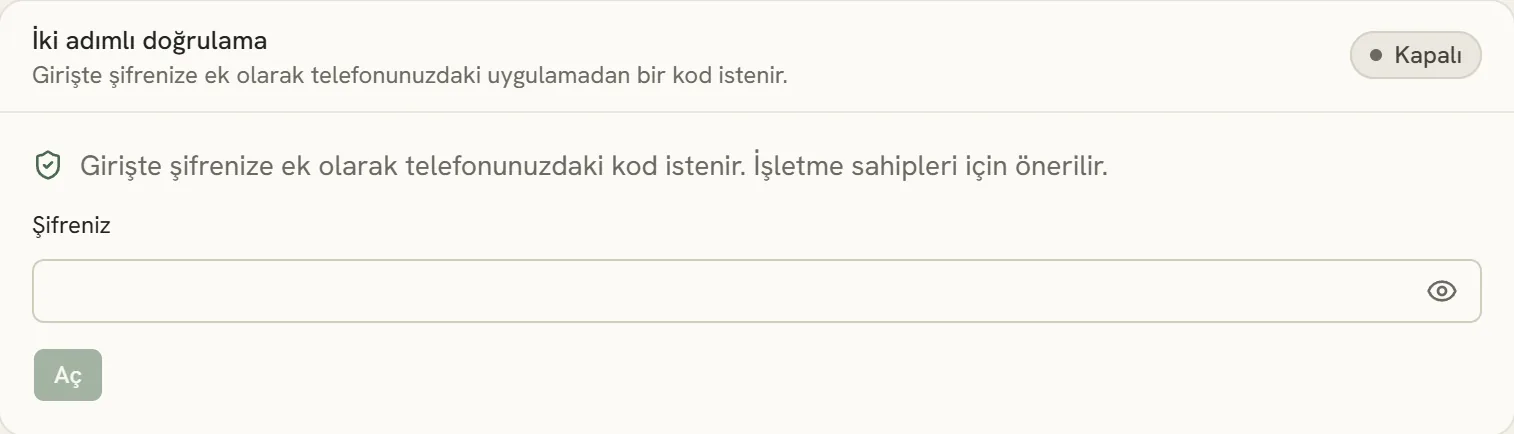Size gösterilen yedek kodları saklayın; telefonunuz yanınızda değilken bunlarla girersiniz.